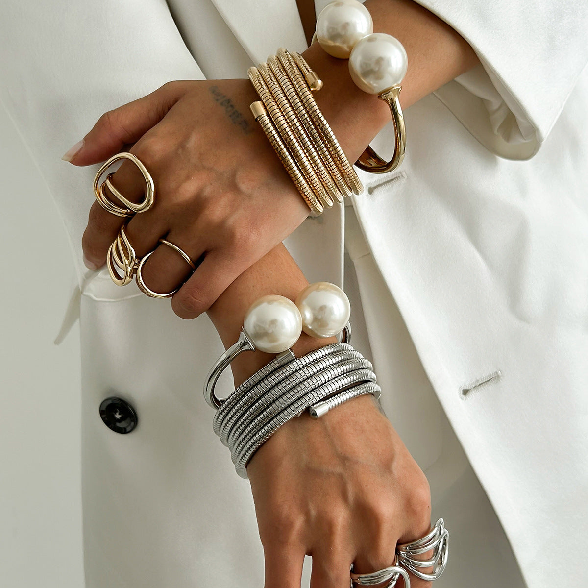 Trendy Multi-Layer Pearl Bracelet Set with Alloy Finish