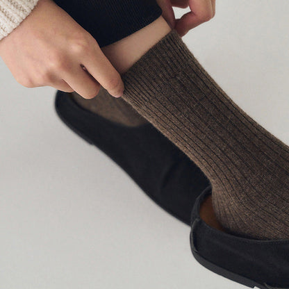 High-Quality Elastic Ribbed Mid-Calf Wool Socks for Men and Women