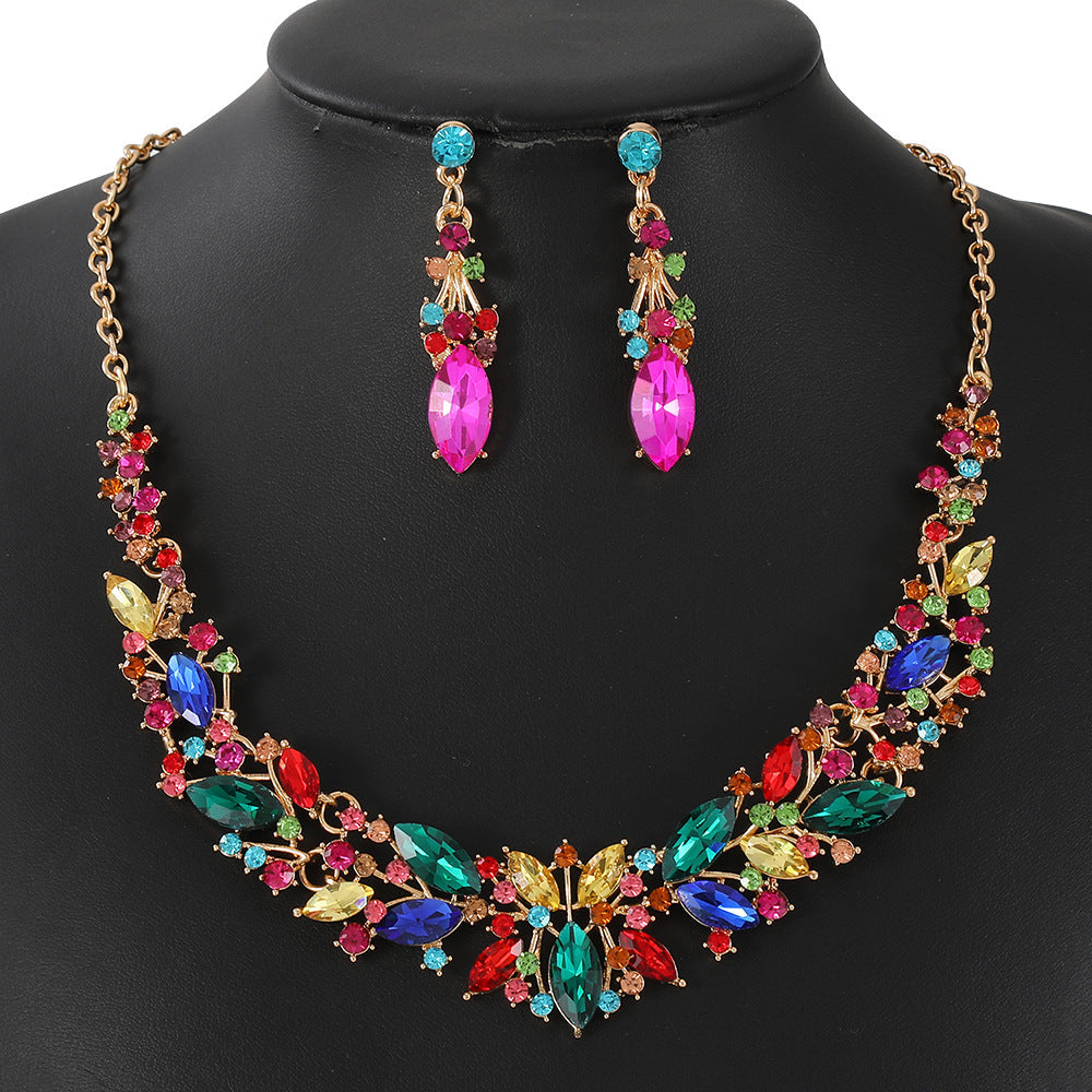 Fashion Crystal Necklace and Earrings Set for Brides