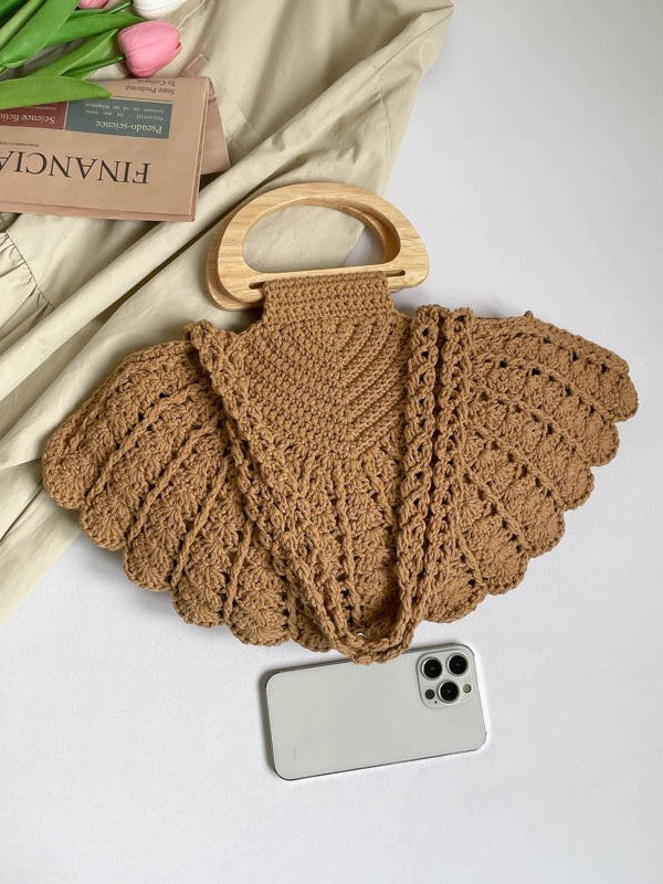 Trendy Handwoven Shell Bag with Crochet Detailing