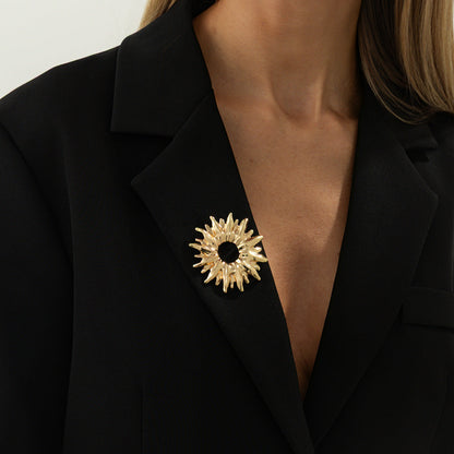 Exaggerated Irregular Metal Pleated Brooch Trendy Fashion Jacket Pin