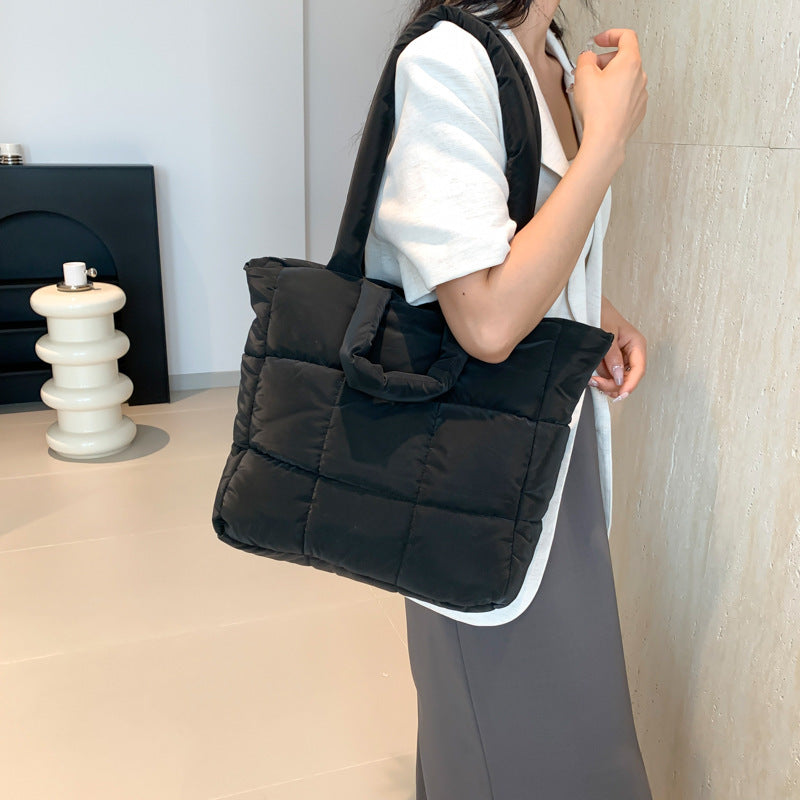 New Large Capacity Nylon Tote Bag Stylish Casual Handbag