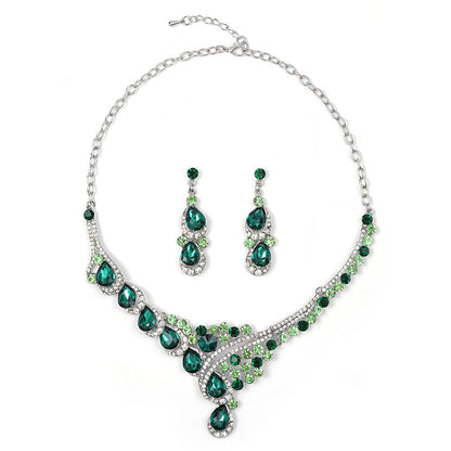 Exaggerated Vintage Crystal Necklace Set for Women
