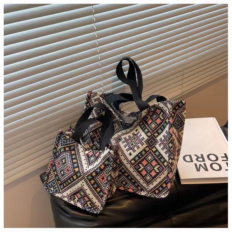 Large Capacity Casual Canvas Tote Bag Stylish Commuter Bag