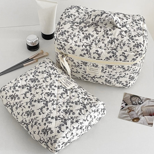 French Black And White Floral Makeup Bag Portable Travel Large Capacity Toiletry Organizer