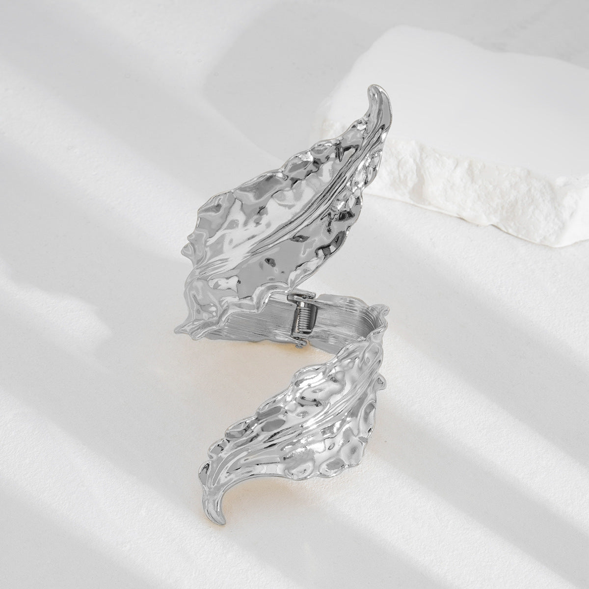 Exaggerated Leaf Wrap Bracelet Set Metallic Open Bangle
