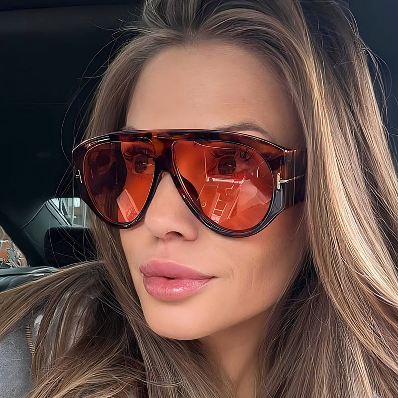 Fashionable Oversized T-Frame Sunglasses for Men and Women