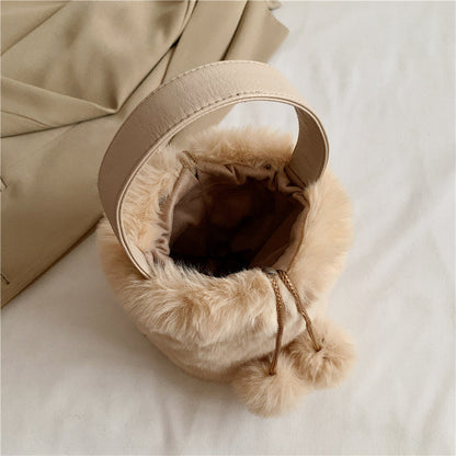 Trendy Plush Handbag Chic Soft Bucket Bag