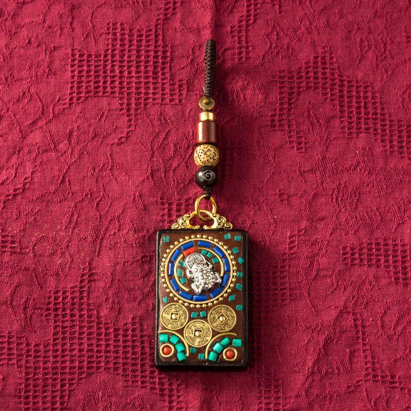 Nepal Exotic Keychain Pendant Creative Personality Men'S And Women'S Car Chain Red Hand Woven Rope Pendant