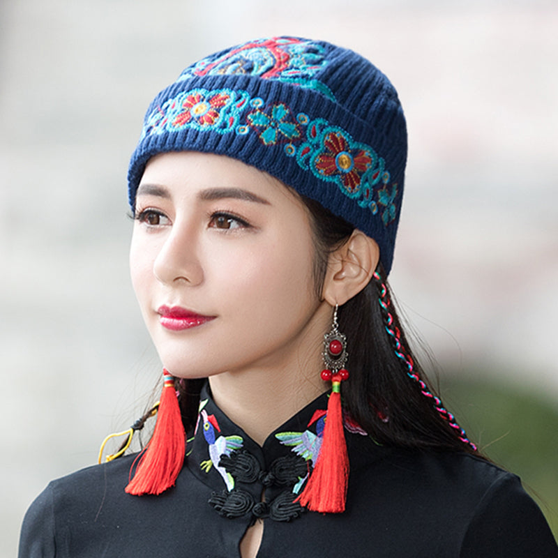 New Autumn And Winter New Ethnic Style Ladies Embroidered Wool Hat Warm Hat Knitted Hat Old Hat