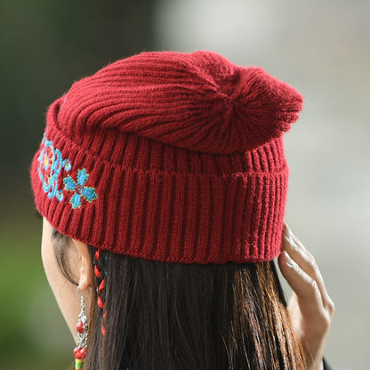 New Autumn And Winter New Ethnic Style Ladies Embroidered Wool Hat Warm Hat Knitted Hat Old Hat