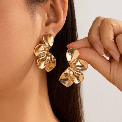 Retro Leaf Earrings Fashion Metal Floral Design For Women