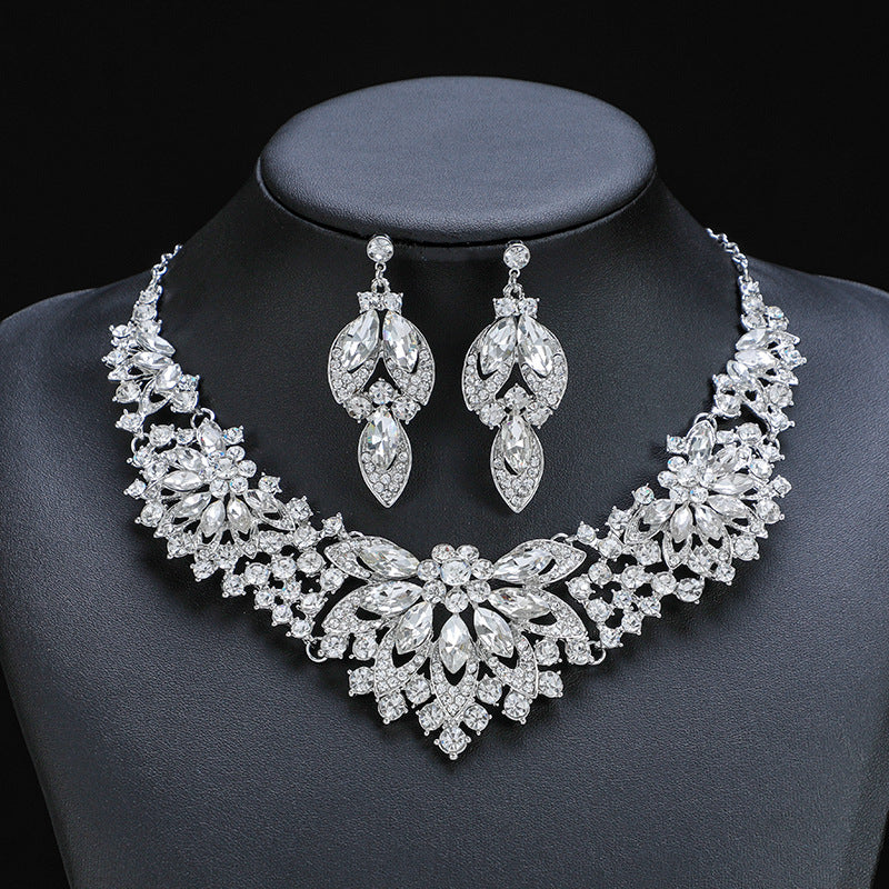 Vintage Floral Leaf Necklace Set for Women - Luxurious Jewelry