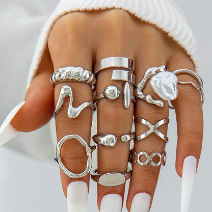 Geometric Baroque Pearl Ring Set With Floral Design