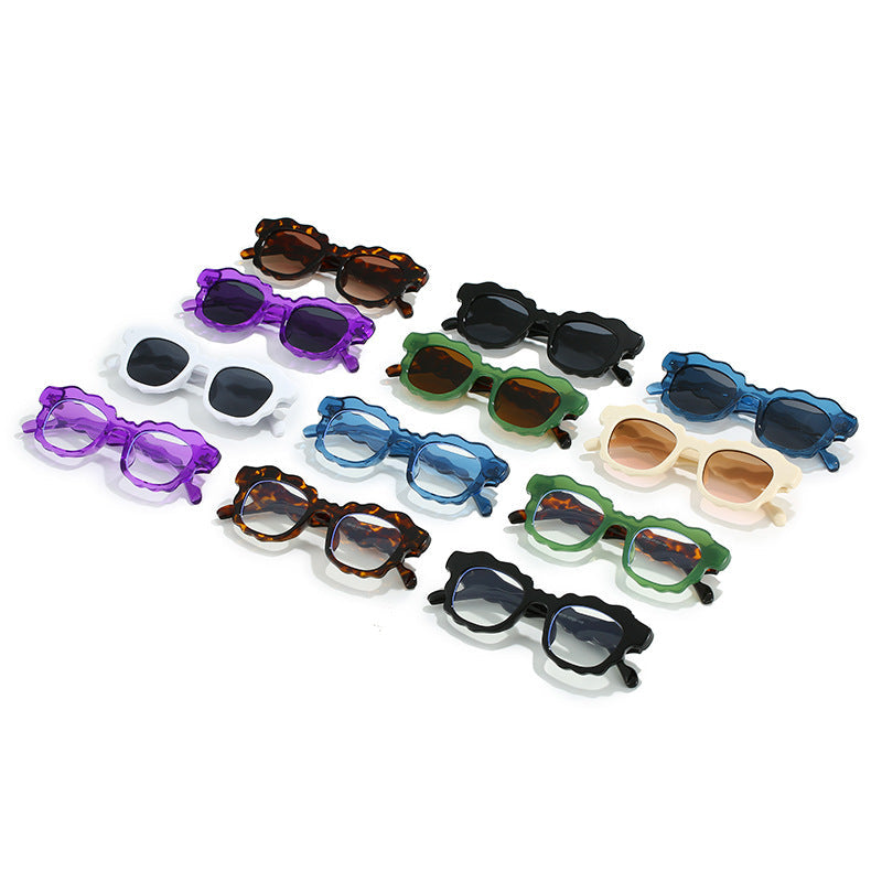 Women's Trendy Wave Sunglasses Retro Oversized UV400 Protection