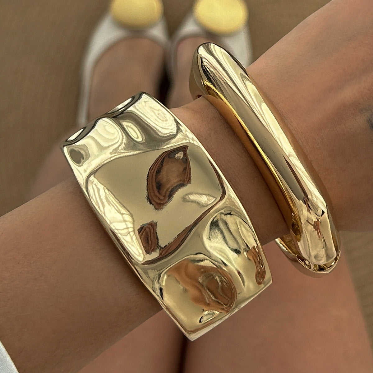 Liquid Metal Pleated Bracelet Trendy Spring Bracelet for Women