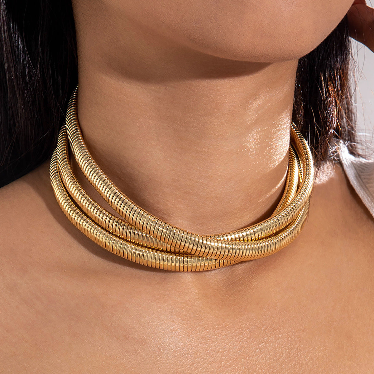 Trendy Geometric Metal Choker Necklace