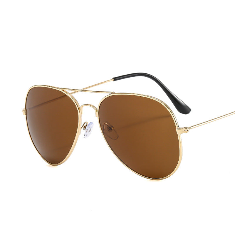 Classic Retro UV400 Men's Sunglasses with Metal Frames