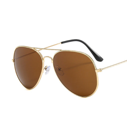 Classic Retro UV400 Men's Sunglasses with Metal Frames