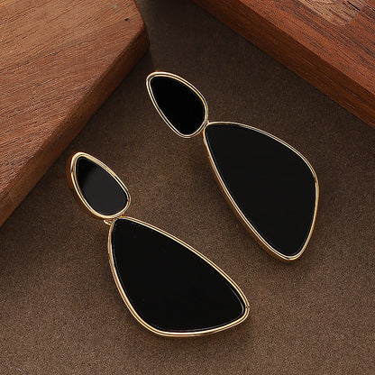 Stylish Minimalist Geometric Water Droplet Earrings In Silver
