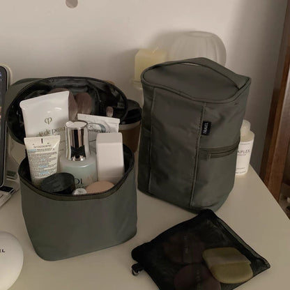 Solid Color Nylon Round Makeup Bag Portable Durable Commuter Tote