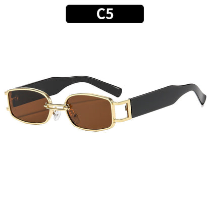 Trendy Oval Frame Sunglasses with Metal Accents
