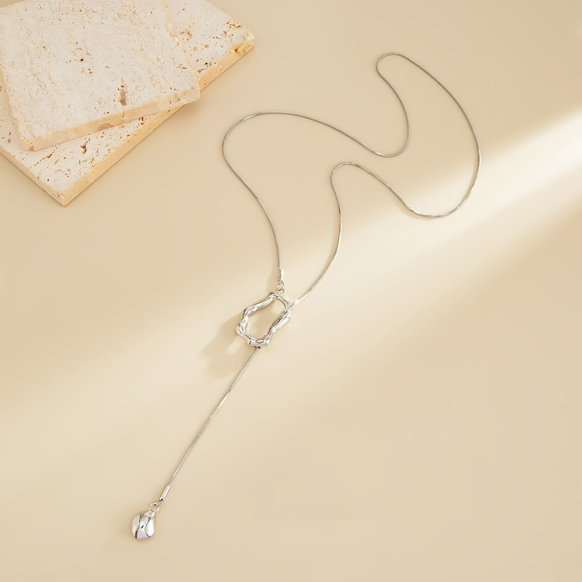 Trendy Irregular Hollow Pendant Long Necklace Geometric Zinc Alloy Chain