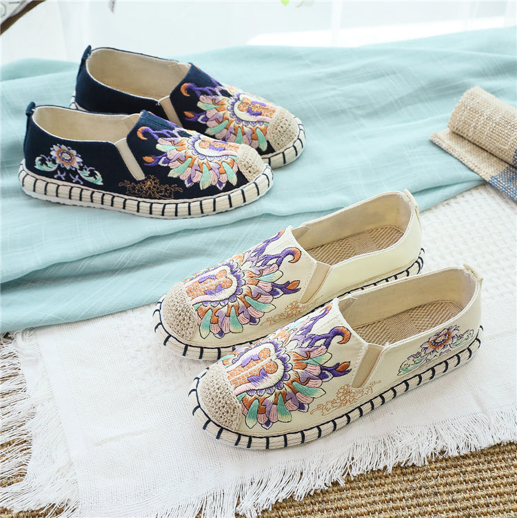 Spring Women'S Round Toe Cloth Shoes Flower Flat Bottom Ancient Costume Shoes