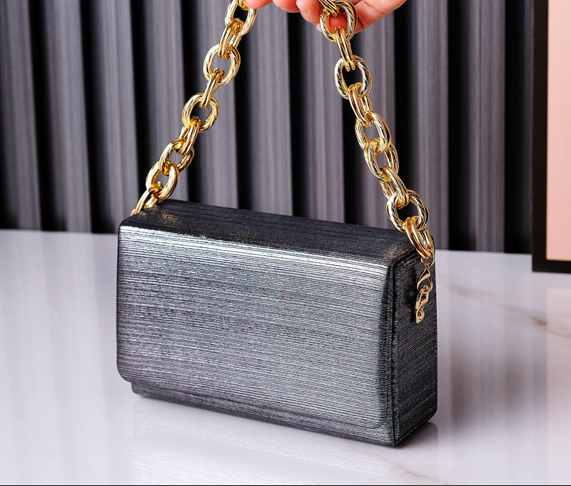 Chic Chain Shoulder Bag Stylish Small Tote