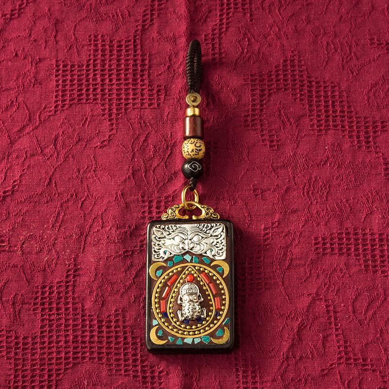 Nepal Exotic Keychain Pendant Creative Personality Men'S And Women'S Car Chain Red Hand Woven Rope Pendant