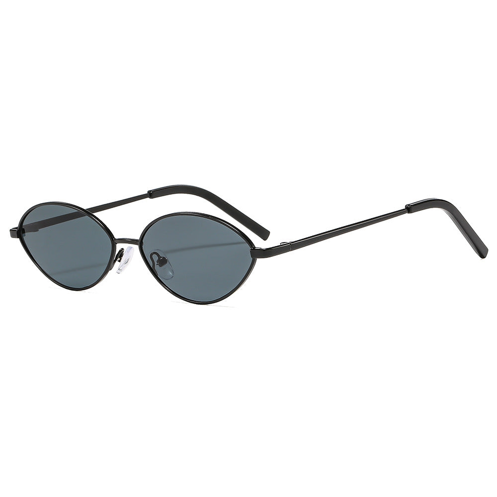 Trendy Oval Metal Sunglasses for Outdoor Activities