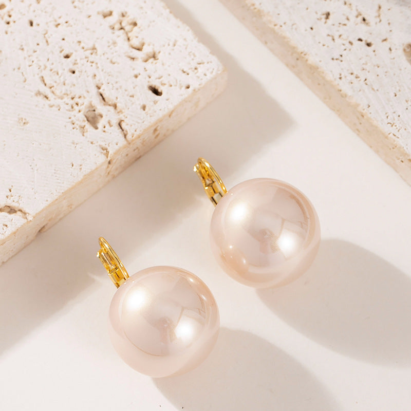 Chic Elegant Pearl Stud Earrings Geometric Design
