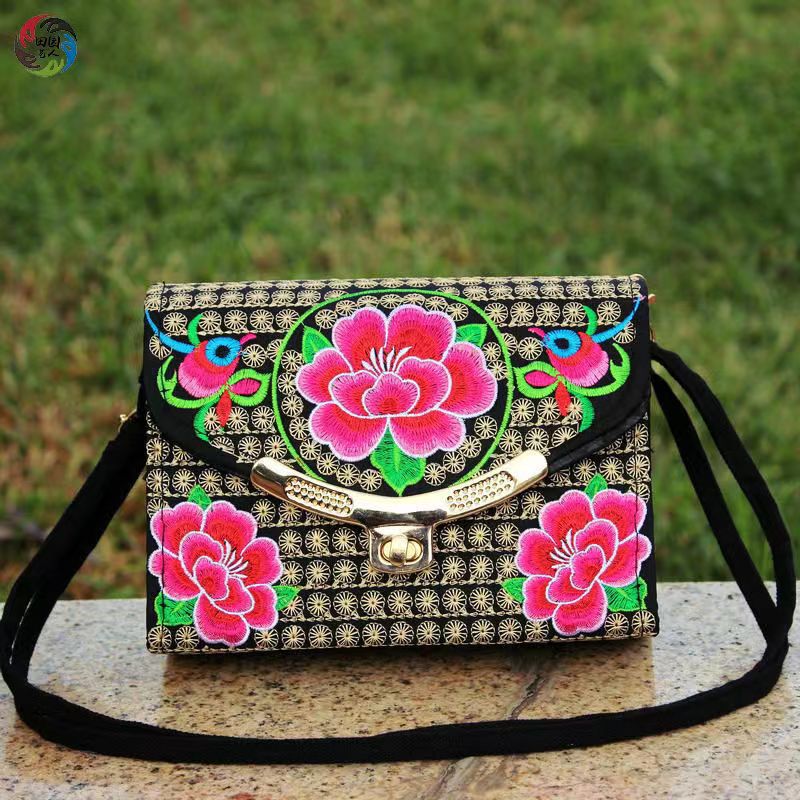 The New Embroidered Ethnic Bag, Mobile Phone Change Bag, Double-Layer Small Bag, Women'S Clutch Bag