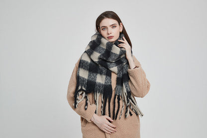 Plaid Contrast Color Tassel Scarves