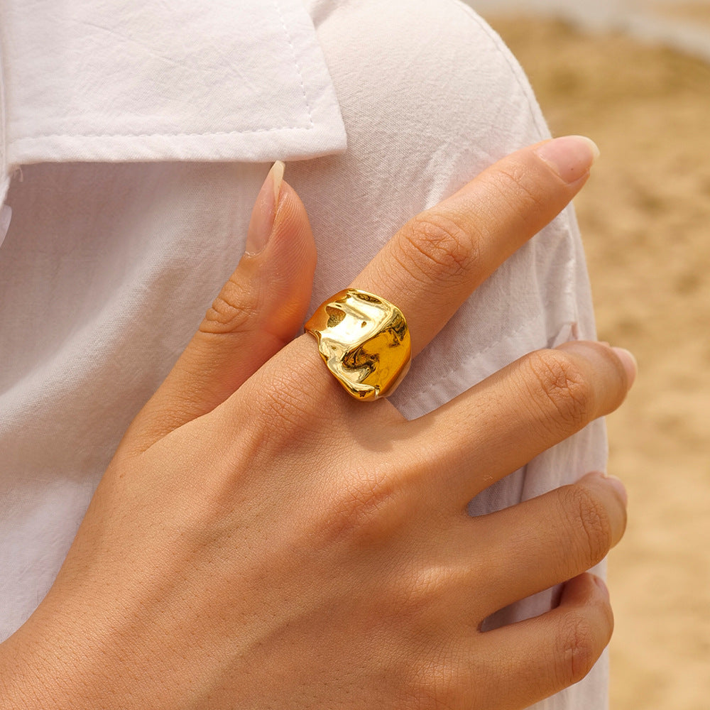 Wave Diamond Vintage Ring