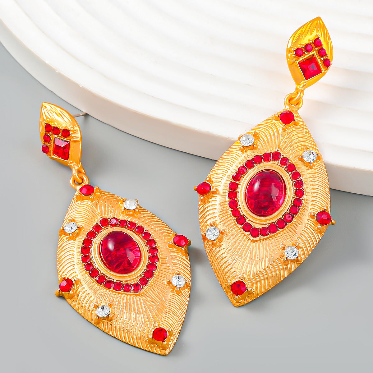 Stylish Vintage Multi-Layered Lancet Alloy Diamond-Set Eye Earrings For Women Bohemian Earrings