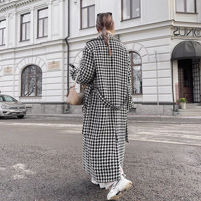 Checkered Long Trench Coat Stylish High-End Outerwear