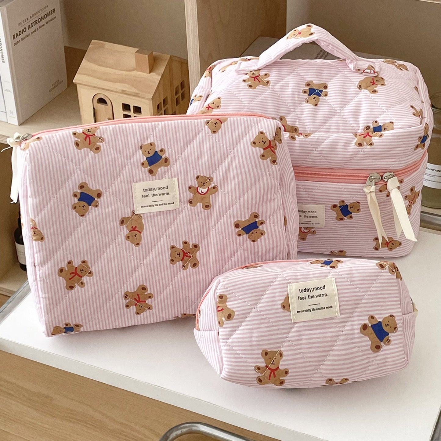 Bow Flower Large Capacity Makeup Bag Vintage Quilted Toiletry Pouch