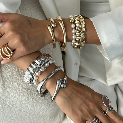 Trendy Irregular Alloy Bracelet Set with Unique Shaped Pearls