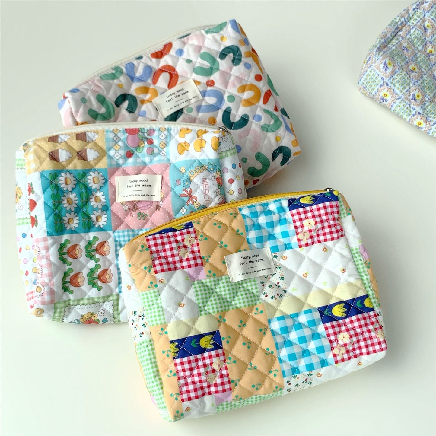 Flowal Print Simplle Make Up Bag