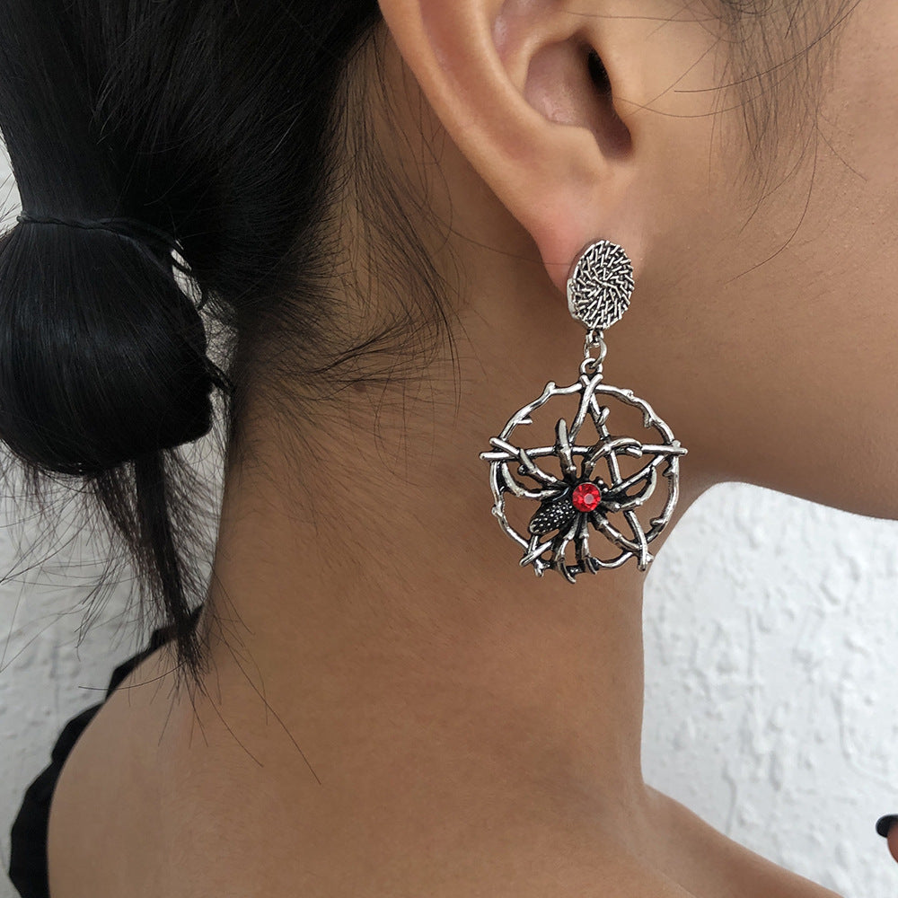 New Spider Earrings Halloween Exaggerated Diablo European And American Earrings Personality Funny Design Sense Earrings