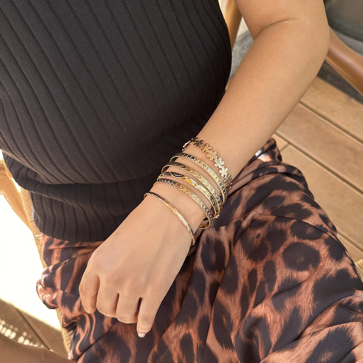 Trendy Floral Engraved Metal Bracelet Set
