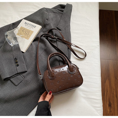 Vintage Oil Wax Leather Handbag for Women Stylish Bowling Bag