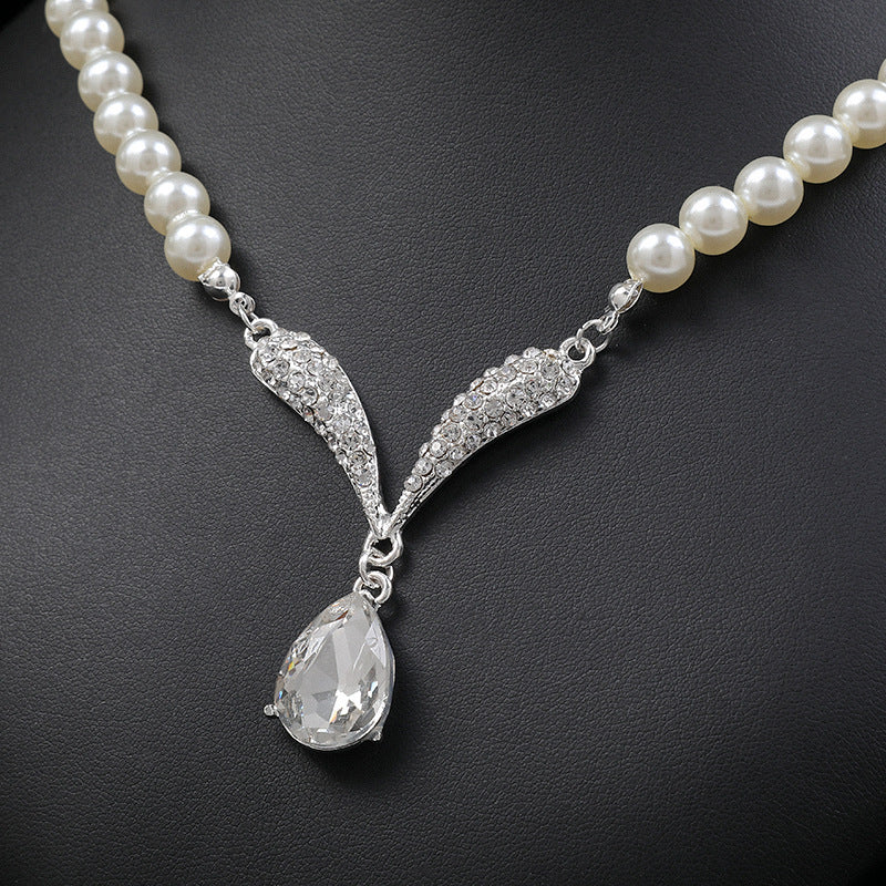 Trendy Pearl Necklace and Earring Set for Women