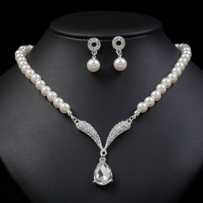 Trendy Pearl Necklace and Earring Set for Women