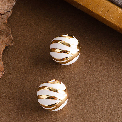Geometric Zebra Print C-Shaped Earrings With Silver Pins