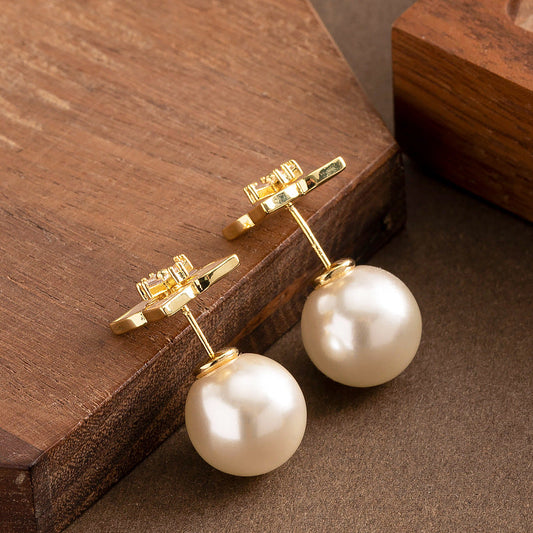 Delicate Shell Clover Pearl Earrings Elegant Silver Studs