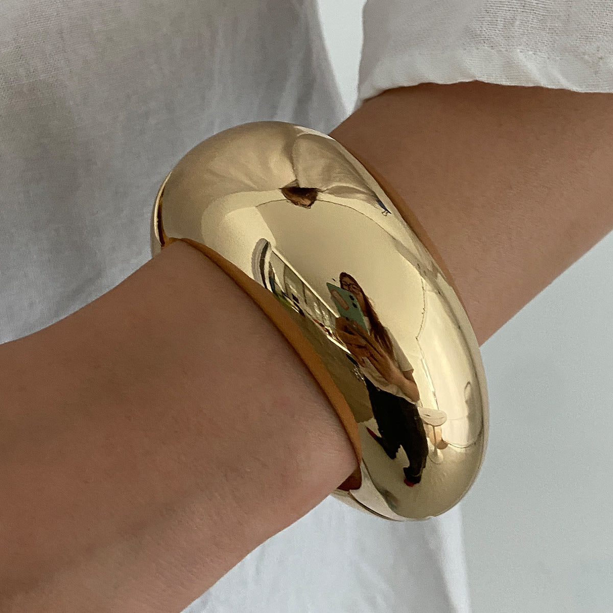 French Retro Enamel Gradient Round Bracelet