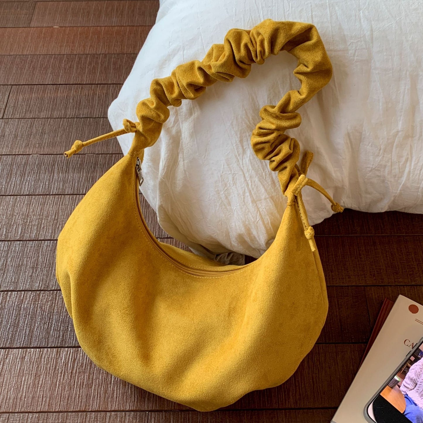 Retro Velvet Drawstring Dumpling Bag Casual Chic Shoulder Bag