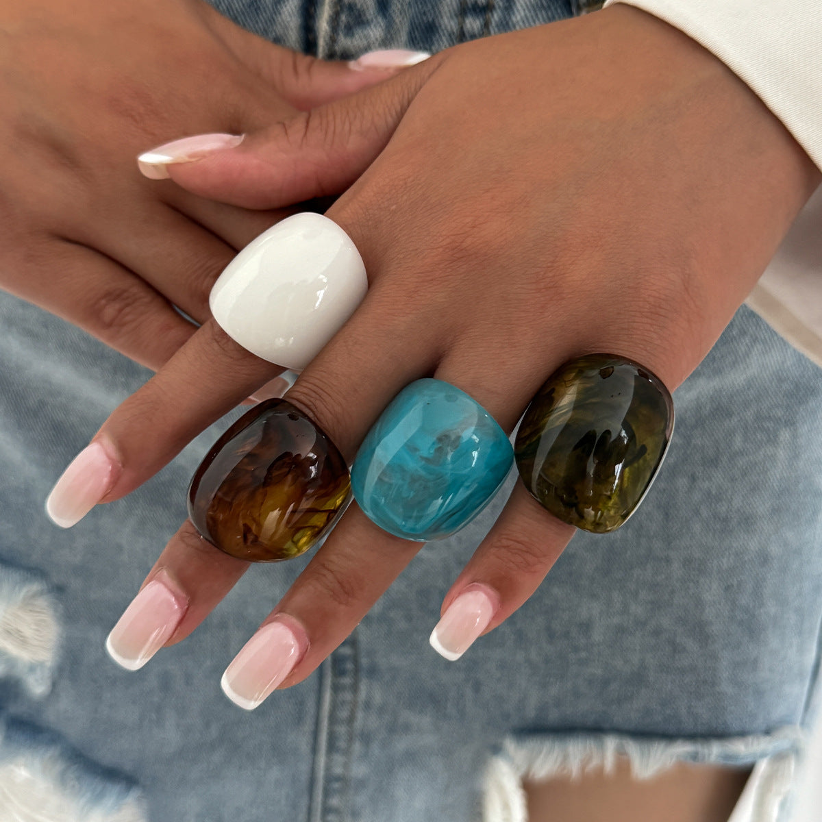 Trendy Milard Style Ombre Resin Ring For Women